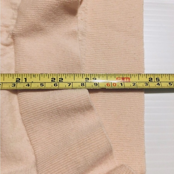 Banana Republic Pink V-Neck Sweater Medium - Picture 4 of 4